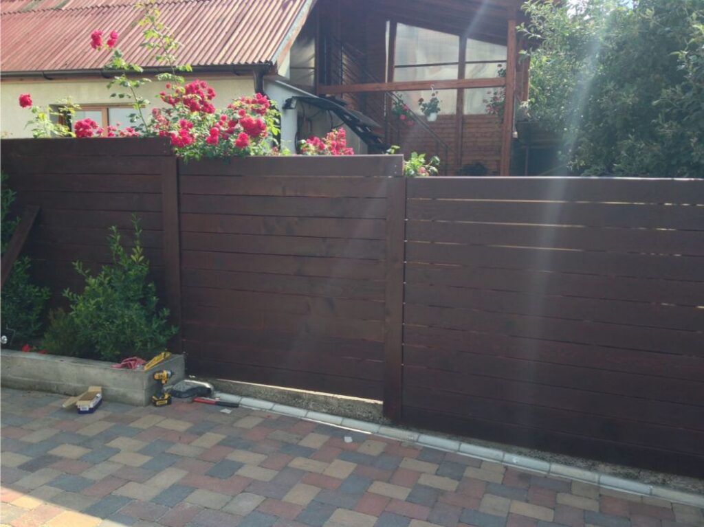 gardin din lemn